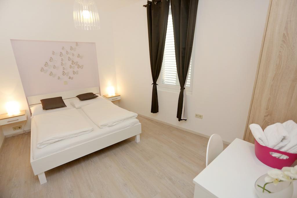 Anita City Apartments and Rooms Задар Стая снимка