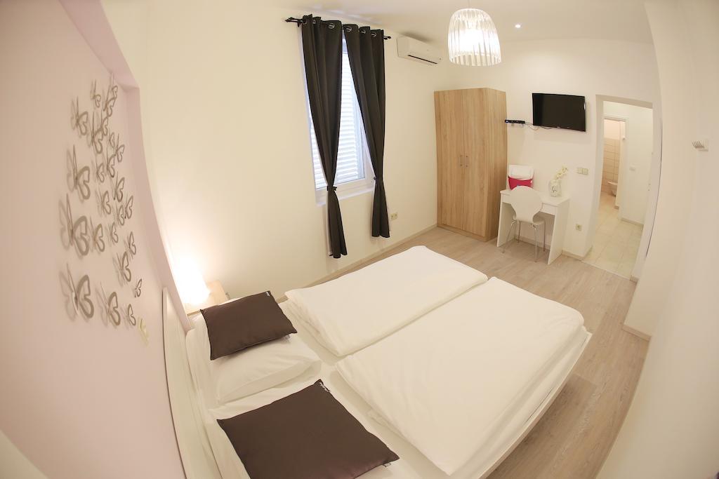 Anita City Apartments and Rooms Задар Стая снимка
